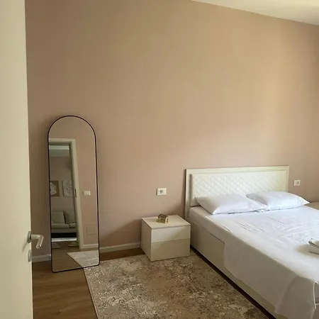 Rebus Apartman Tirana